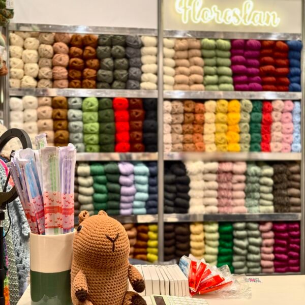 format: 0; filter: null; fileterIntensity: null; filterMask: null; captureOrientation: 90;
runfunc: 4; algolist: 0;
multi-frame: 1;
brp_mask:0;
brp_del_th:0.0000,0.0000;
brp_del_sen:0.0000,0.0000;
motionR: 3;
delta:1;
bokeh:1;
module: portrait;hw-remosaic: false;touch: (0.2977774, 0.7733337);sceneMode: 13107200;cct_value: 0;AI_Scene: (18, 2);aec_lux: 254.61829;aec_lux_index: 0;albedo: ;confidence: ;motionLevel: -1;weatherinfo: weather?Despejado, icon:0, weatherInfo:100;temperature: 33;zeissColor: nature;