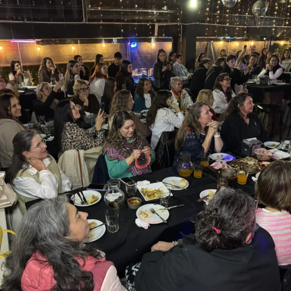 cena previa a cordoba teje 2026 con expositores y diseñadoras